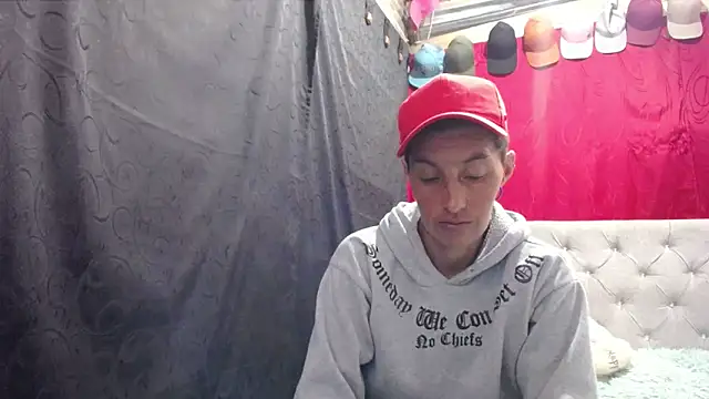 Snapshot of anyu1306 chatting on 02-07-26, 04:00 anyu1306 online show from 02-07-26, 04:00