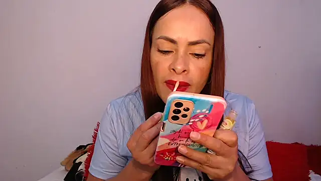 susana07 online show from 11-10-25, 12:04