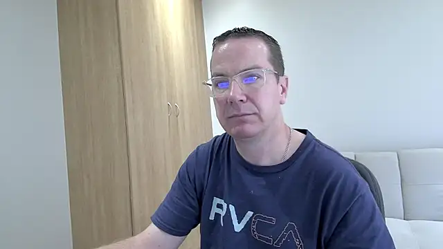 BrettJ81 online show from 02-02-25, 02:34