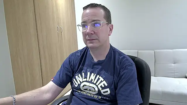 BrettJ81 online show from 09-23-25, 03:26