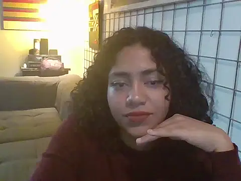 Snapshot of savanahottie chatting on 11-24-25, 12:49 savanahottie online show from 11-24-25, 12:49