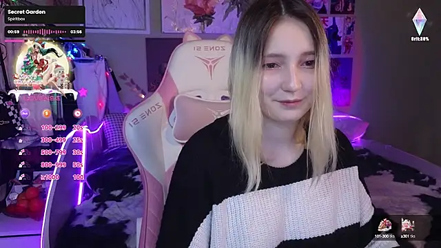 Snapshot of Evie_Ro chatting on 12-23-24, 02:56 Evie Ro online show from 12-23-24, 02:56