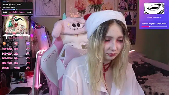 Snapshot of Evie_Ro chatting on 12-30-24, 08:47 Evie Ro online show from 12-30-24, 08:47