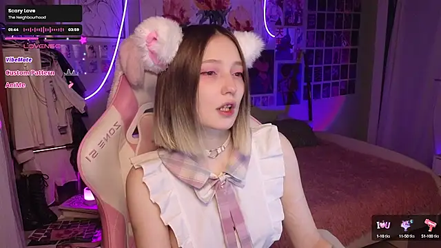 Snapshot of Evie_Ro chatting on 10-02-25, 09:11 Evie Ro online show from 10-02-25, 09:11