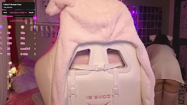 Evie Ro online show from 11-13-25, 11:36