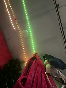 Snapshot of MadyTaylor chatting on 12-14-24, 06:30 MadyTaylor online show from 12-14-24, 06:30