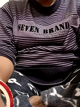 Snapshot of 09punjabi chatting on 12-14-24, 04:45 09punjabi online show from 12-14-24, 04:45