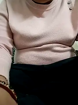 Snapshot of 09punjabi chatting on 01-19-25, 05:37 09punjabi online show from 01-19-25, 05:37