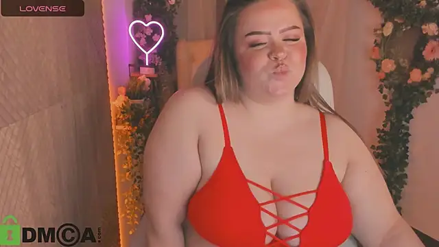 Snapshot of Sheila_queen_ chatting on 02-02-25, 12:40 Sheila queen  online show from 02-02-25, 12:40