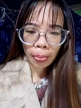   Mai-love19   online show from 11-21-25, 11:03