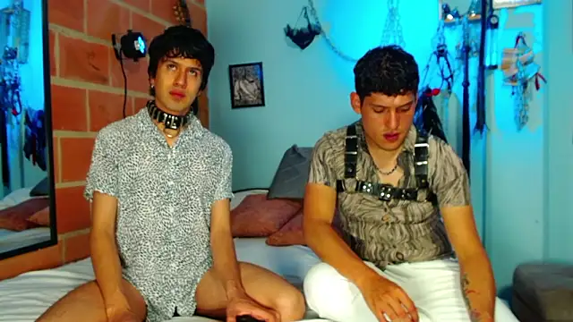 dom2travelersss online show from 03-11-26, 06:14