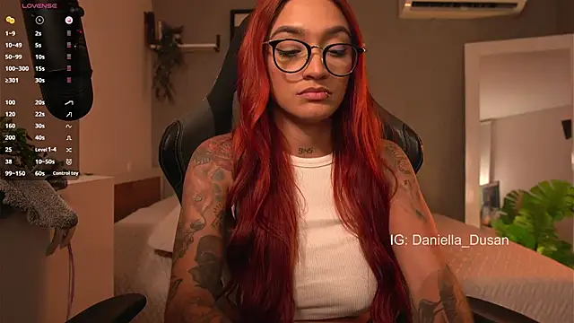 DaniDusan  online show from 12-07-24, 12:52