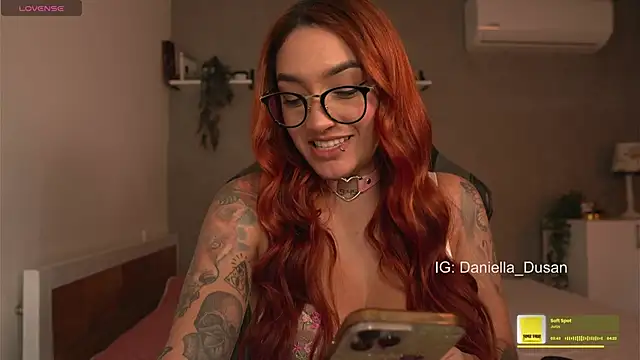 DaniDusan  online show from 01-28-25, 05:35