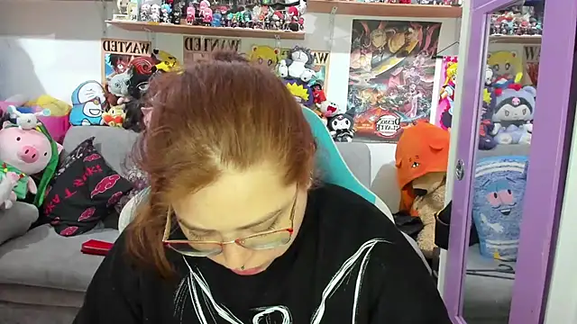 Snapshot of soficammy chatting on 11-15-25, 08:16 soficammy online show from 11-15-25, 08:16