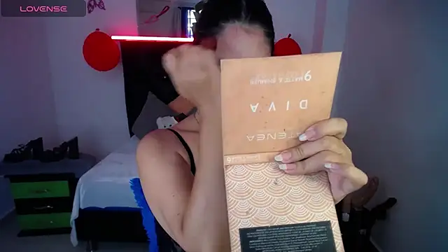 Snapshot of susan_smith18 chatting on 02-19-25, 01:28 susan smith18 online show from 02-19-25, 01:28