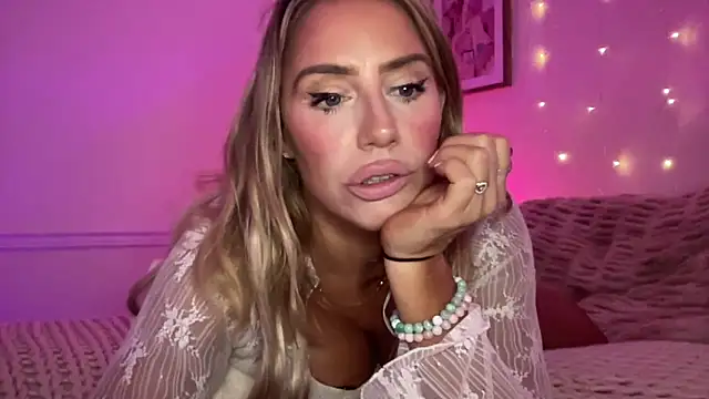 Fitnessbabe69 online show from 11-10-25, 09:19