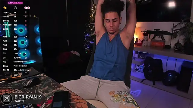 Snapshot of bigryann23 chatting on 12-21-24, 03:25 bigryann23 online show from 12-21-24, 03:25