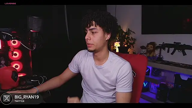 Snapshot of bigryann23 chatting on 01-31-25, 04:14 bigryann23 online show from 01-31-25, 04:14