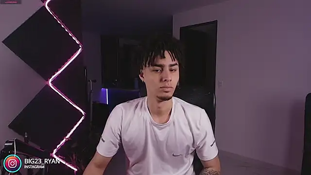 bigryann23 online show from 11-24-25, 11:26