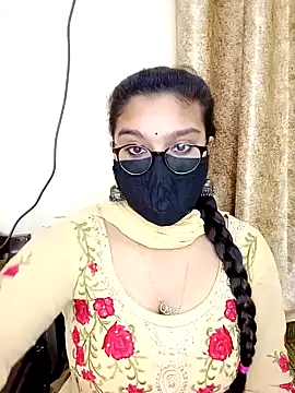 Jasmine jaaan online show from 01-23-25, 04:30